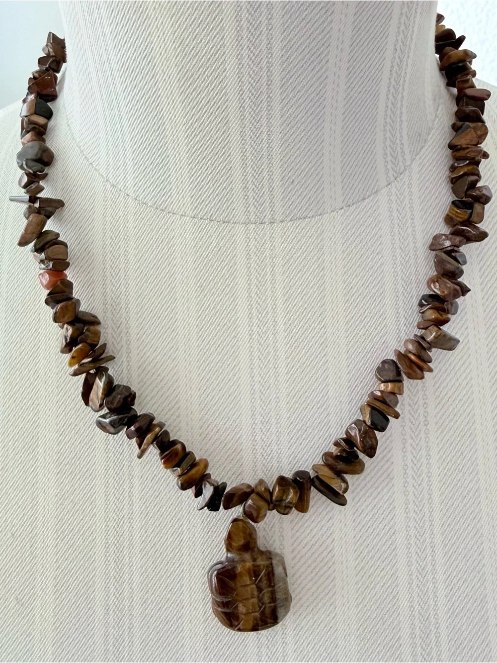 Natural Tiger's Eye Chip Bead Necklace Carved Turtle Pendant Boho 16”- 18